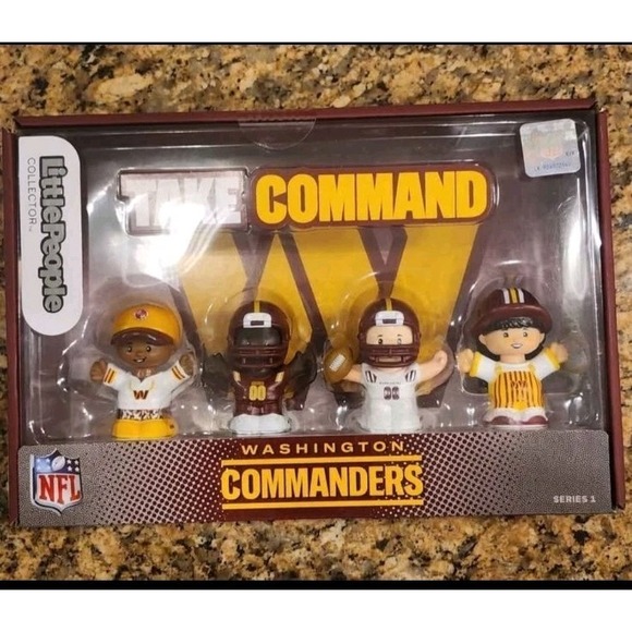 Fisher-Price Other - Fisher Price Little People x NFL Collector Washington Commanders Figure‎ 4-Pack